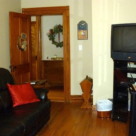 Doctor'S House B & B Tara Bagian luar foto