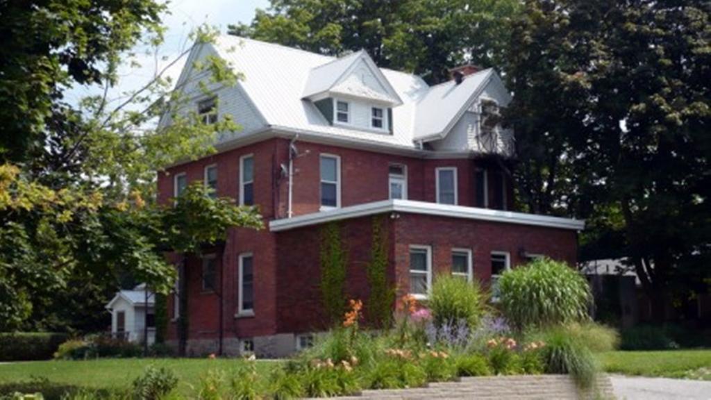 Doctor'S House B & B Tara Bagian luar foto