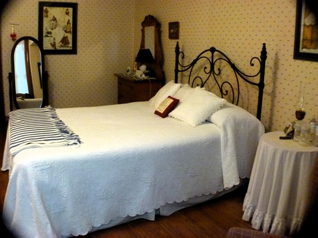 Doctor'S House B & B Tara Bagian luar foto