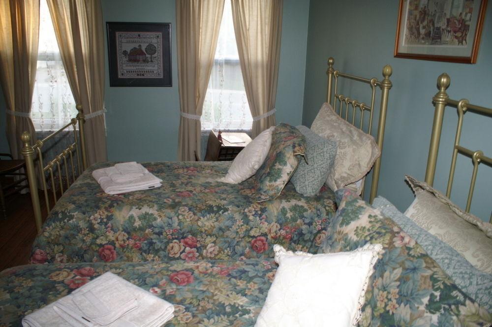 Doctor'S House B & B Tara Bagian luar foto